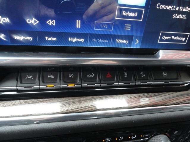 Chevrolet Silverado 1500 4WD Crew Cab 147" LTZ 2023