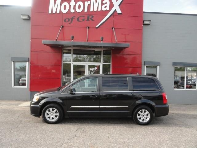 Chrysler Town & Country 4dr Wgn Touring 2012