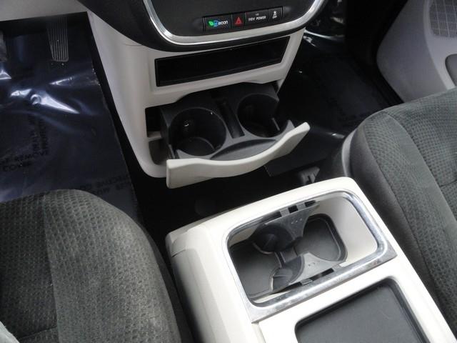 Chrysler Town & Country 4dr Wgn Touring 2012