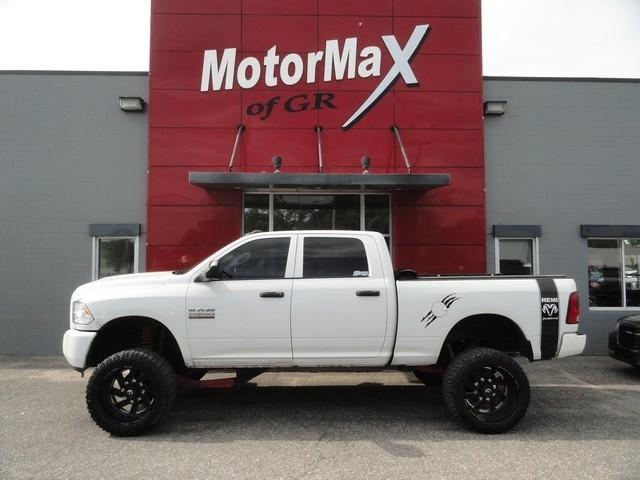 RAM 2500 4WD Crew Cab 149" ST 2015