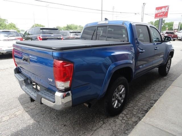 Toyota Tacoma TRD Off Road Double Cab 5' Bed V6 4x4 MT (Natl) 2017