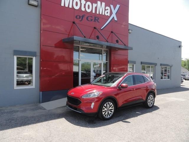 Ford Escape Titanium AWD 2022