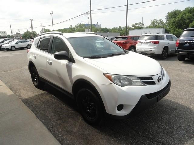 Toyota RAV4 AWD 4dr LE (Natl) 2013