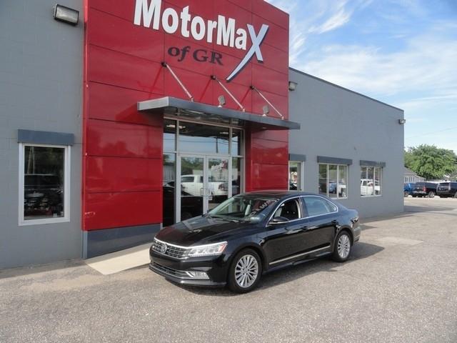 Volkswagen Passat 4dr Sdn 1.8T Auto SE PZEV 2016
