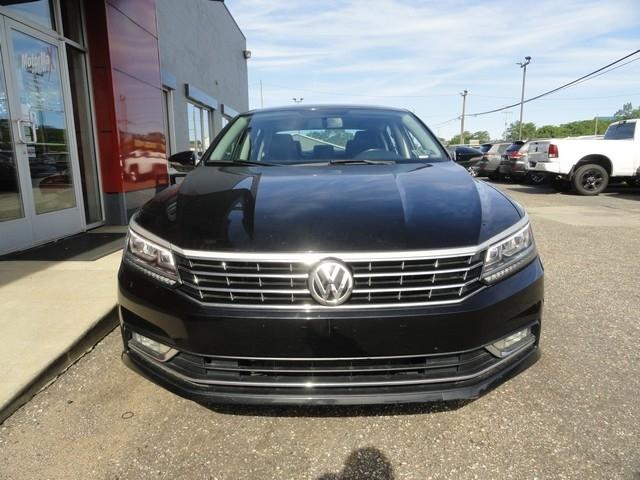 Volkswagen Passat 4dr Sdn 1.8T Auto SE PZEV 2016