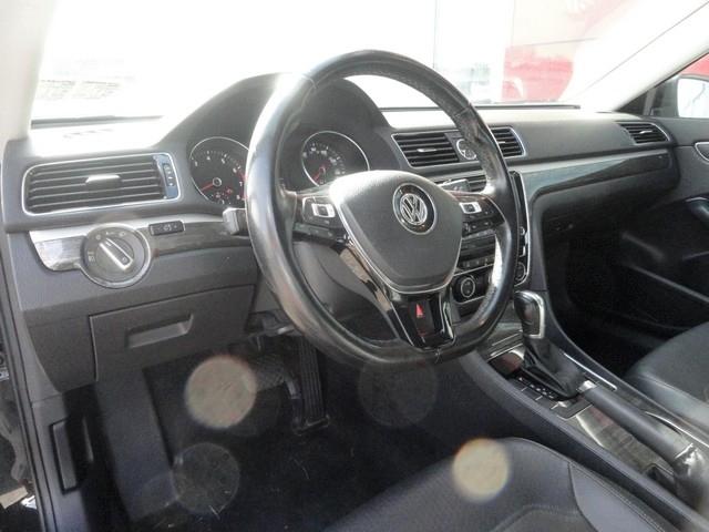 Volkswagen Passat 4dr Sdn 1.8T Auto SE PZEV 2016