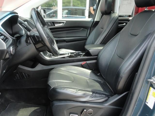 Ford Edge 4dr Titanium AWD 2016