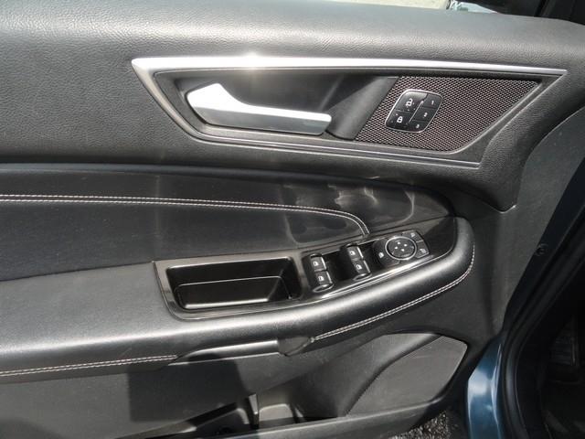 Ford Edge 4dr Titanium AWD 2016