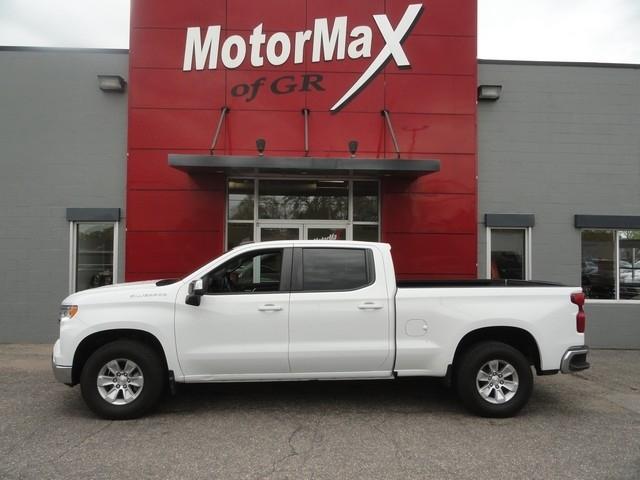Chevrolet Silverado 1500 4WD Crew Cab 157" LT 2023