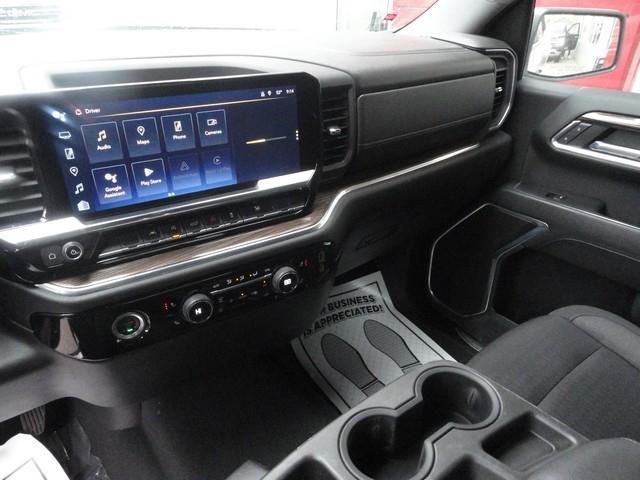 Chevrolet Silverado 1500 4WD Crew Cab 157" LT 2023