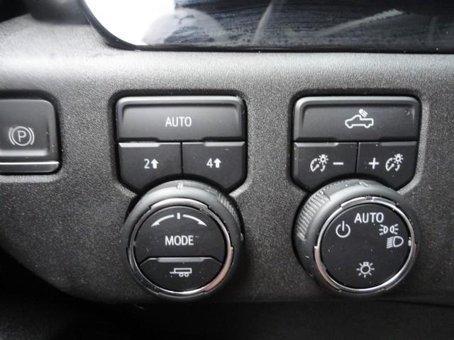 Chevrolet Silverado 1500 4WD Crew Cab 157" LT 2023