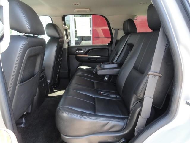GMC Yukon 4WD 4dr SLT 2014