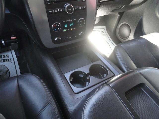 GMC Yukon 4WD 4dr SLT 2014