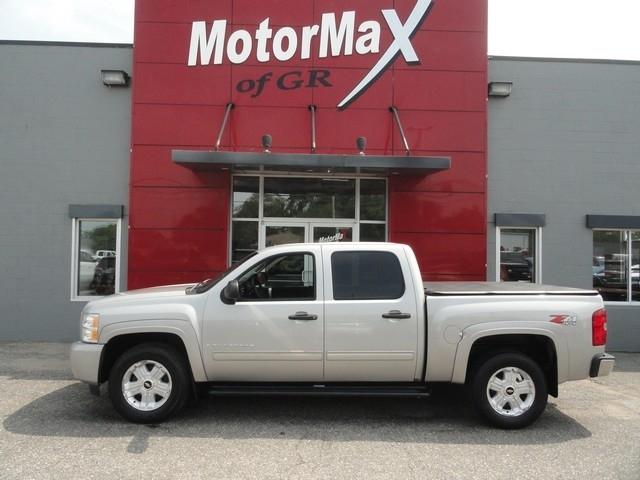 Chevrolet Silverado 1500 4WD Crew Cab 143.5" LT 2009