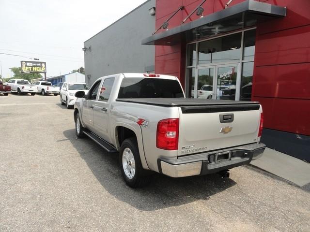 Chevrolet Silverado 1500 4WD Crew Cab 143.5" LT 2009