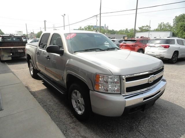 Chevrolet Silverado 1500 4WD Crew Cab 143.5" LT 2009