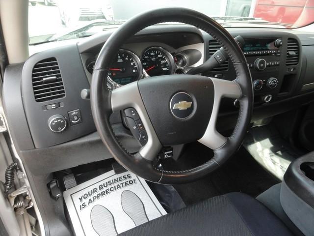 Chevrolet Silverado 1500 4WD Crew Cab 143.5" LT 2009