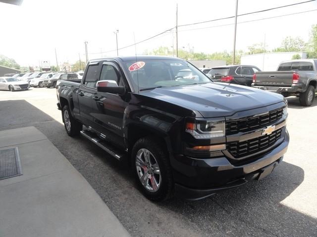 Chevrolet Silverado 1500 4WD Double Cab 143.5" Custom 2017