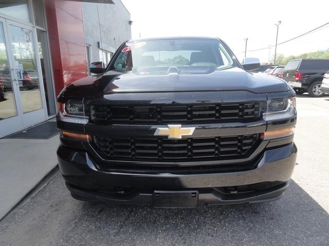 Chevrolet Silverado 1500 4WD Double Cab 143.5" Custom 2017