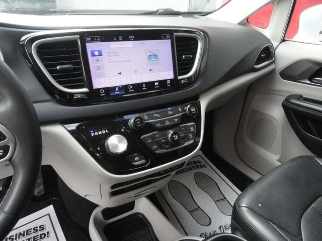 Chrysler Pacifica Touring L FWD 2022