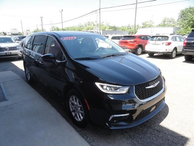 Chrysler Pacifica Touring L FWD 2023