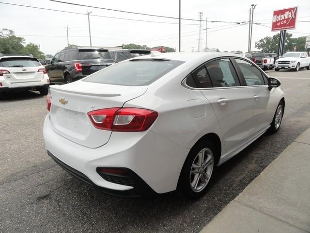Chevrolet Cruze 4dr Sdn 1.4L LT w/1SD 2017