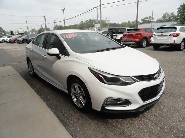 Chevrolet Cruze 4dr Sdn 1.4L LT w/1SD 2017