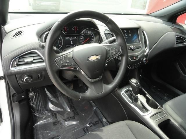 Chevrolet Cruze 4dr Sdn 1.4L LT w/1SD 2017