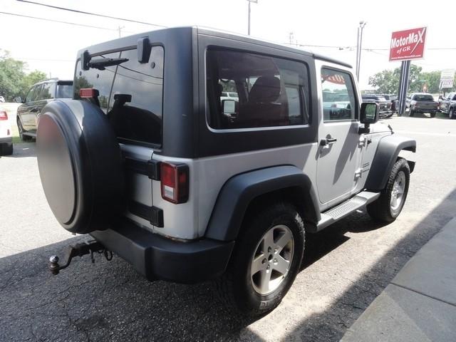 Jeep Wrangler 4WD 2dr Sport 2011