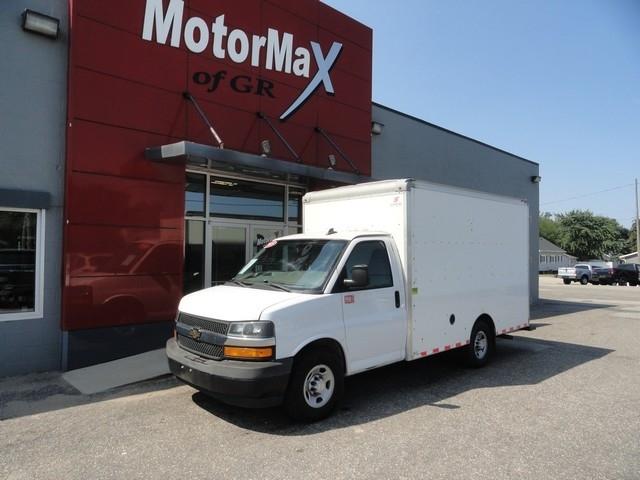 Chevrolet Express Commercial Cutaway 3500 Van 139" 2019