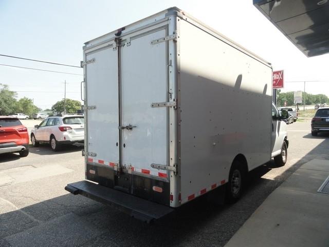 Chevrolet Express Commercial Cutaway 3500 Van 139" 2019