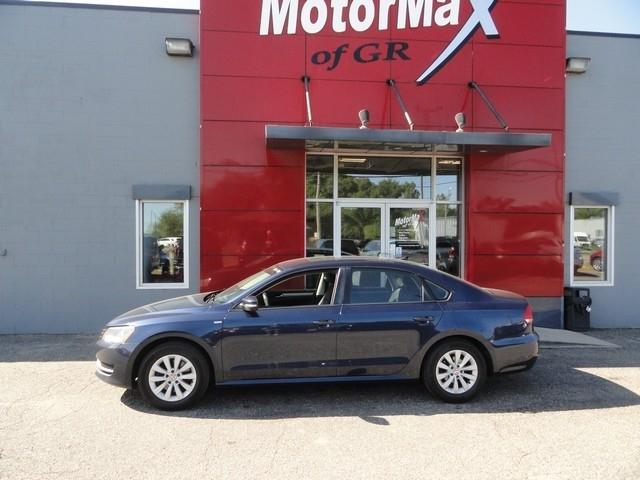 Volkswagen Passat 4dr Sdn 1.8T Auto Wolfsburg Ed PZEV 2014
