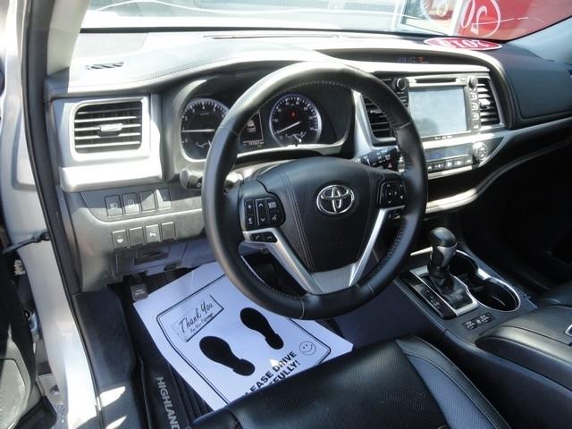 Toyota Highlander Limited V6 AWD (Natl) 2018