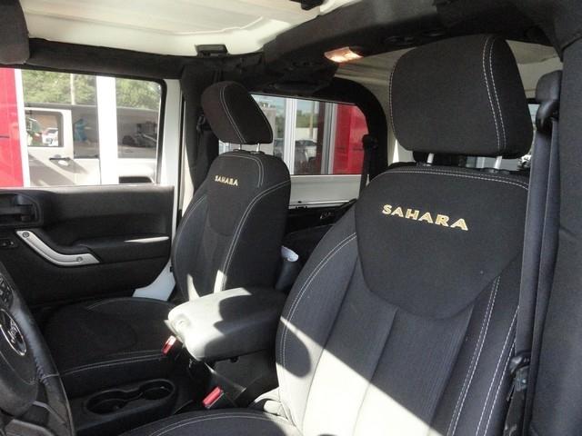 Jeep Wrangler 4WD 2dr Sahara 2013