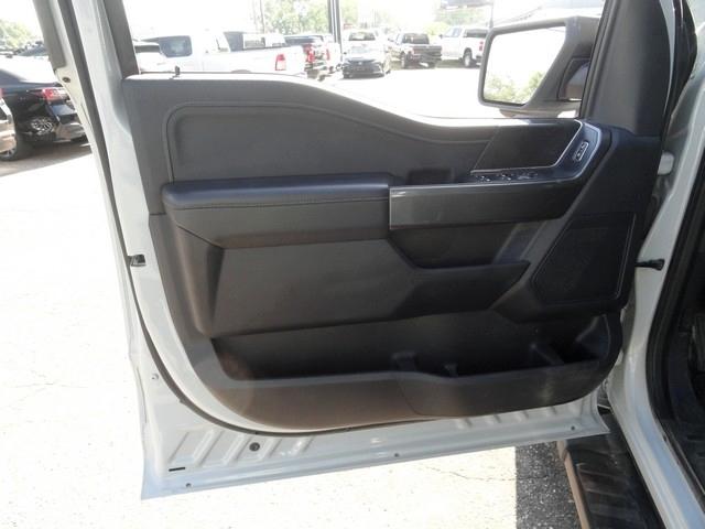 Ford 150 Lariat 4WD SuperCrew 5.5' Box 2023