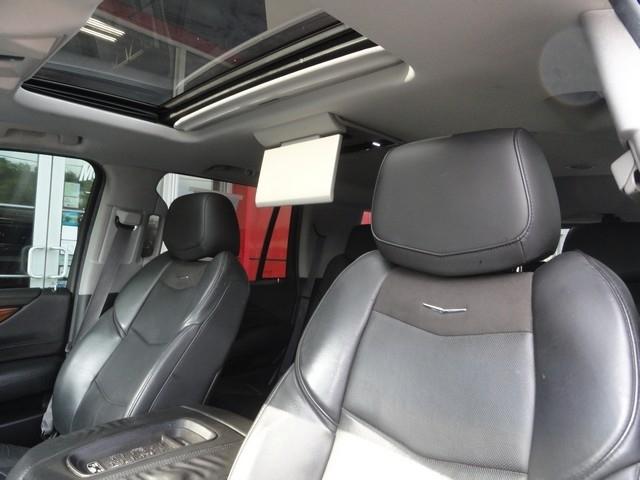 Cadillac Escalade 4WD 4dr Premium 2015