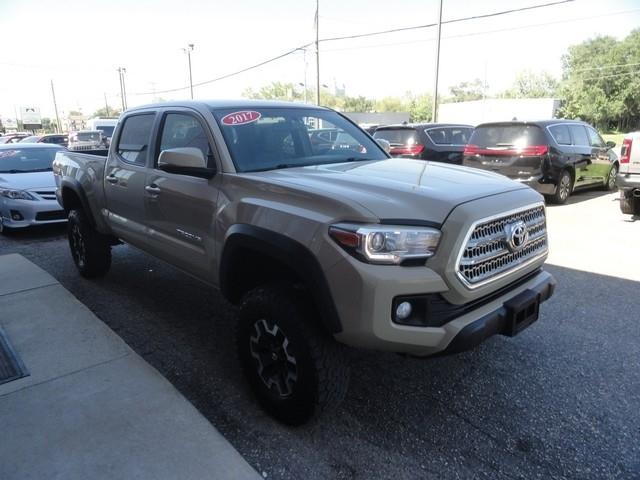 Toyota Tacoma photo 7