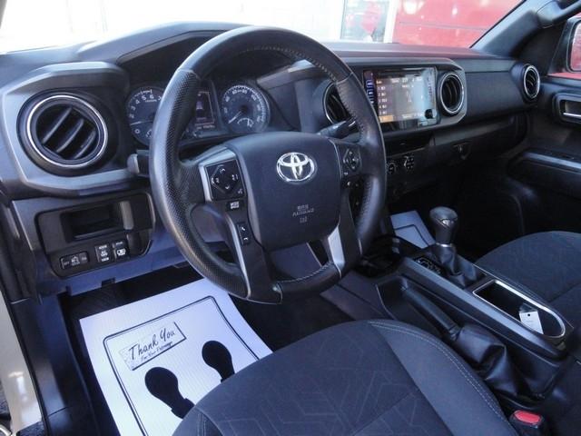 Toyota Tacoma photo 11