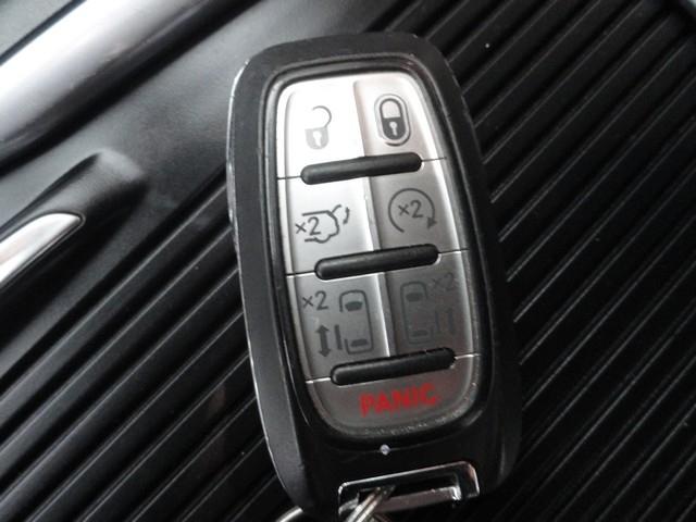 Chrysler Pacifica Touring L FWD 2023