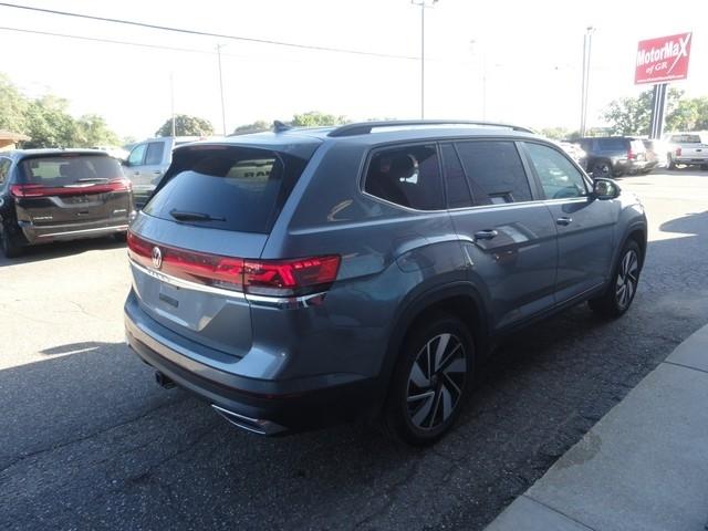 Volkswagen Atlas 2.0T SE w/Technology FWD 2025