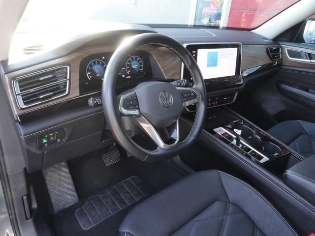 Volkswagen Atlas 2.0T SE w/Technology FWD 2025