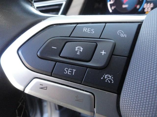 Volkswagen Atlas 2.0T SE w/Technology FWD 2025