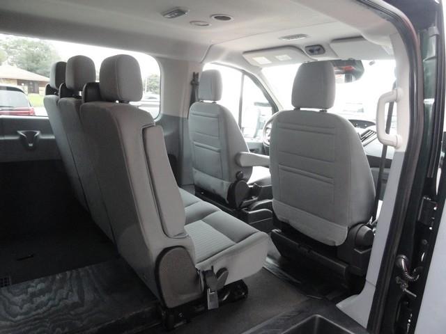 Ford Transit Wagon T-350 148" Low Roof XLT Swing-Out RH Dr 2017