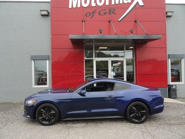 Ford Mustang 2dr Fastback EcoBoost 2015