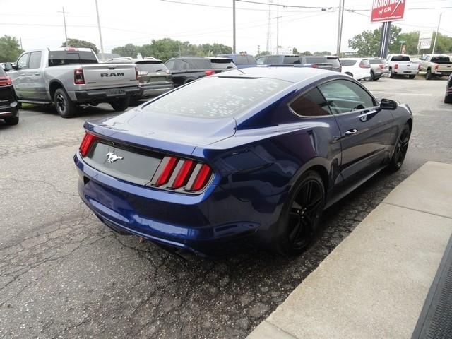 Ford Mustang 2dr Fastback EcoBoost 2015