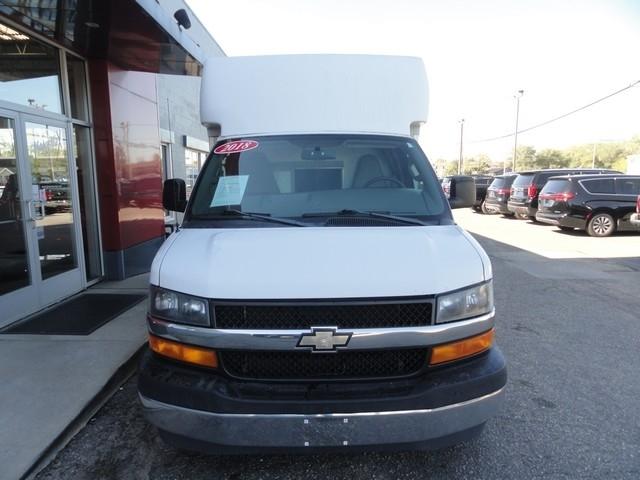 Chevrolet Express Commercial Cutaway 3500 Van 139" 2018