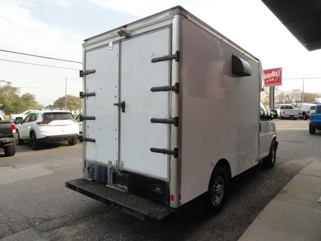 Chevrolet Express Commercial Cutaway 3500 Van 139" 2018