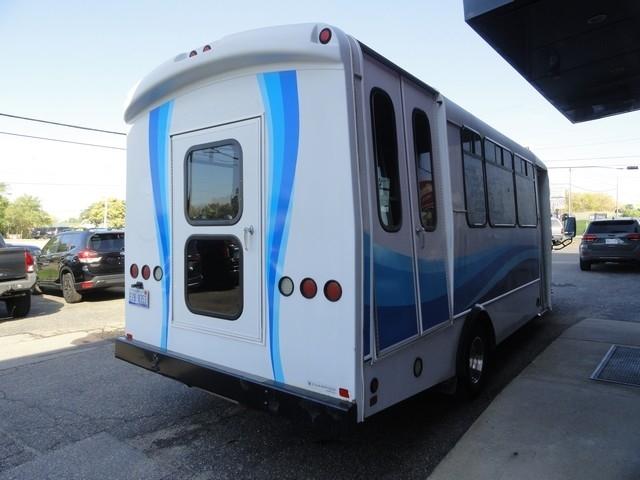 Ford E-Series Cutaway E-450 DRW 158" WB 2018