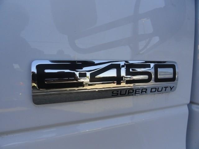 Ford E-Series Cutaway E-450 DRW 158" WB 2018