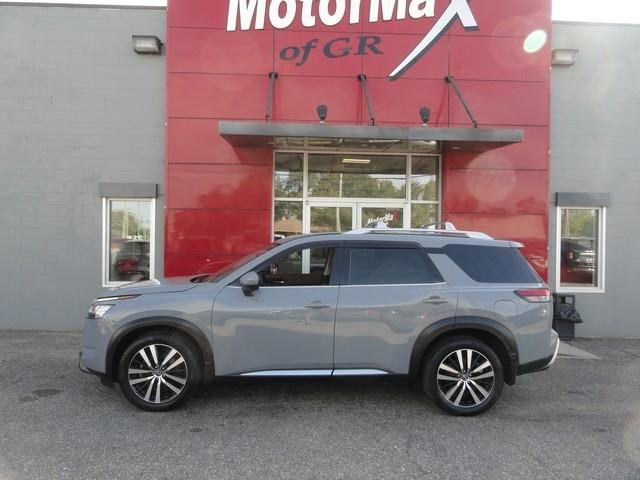 Nissan Pathfinder Platinum 4WD 2023